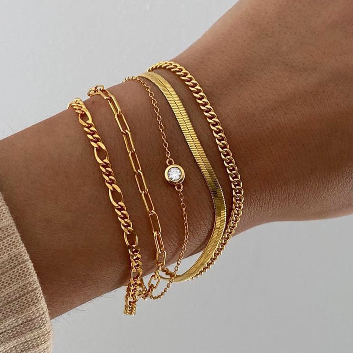 Wholesale suit Jewelry Personalized Bracelet New Alloy Combination Bracelet Six-piece Set